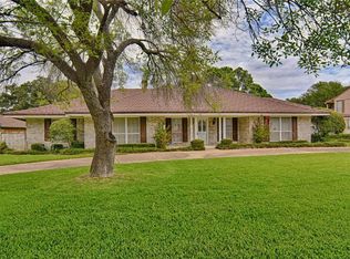 5713 Oakmont Ln, Fort Worth, TX 76112