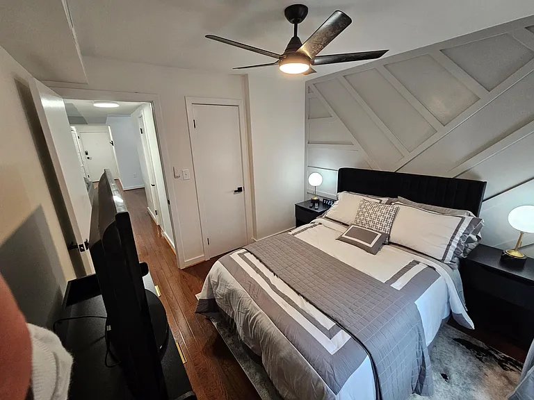 1425 Hopkins St NW #202 — Photo 10