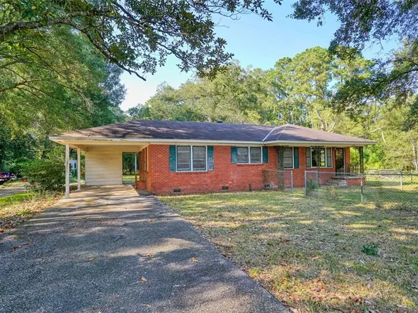 39025 Oak St, Pearl River, LA 70452