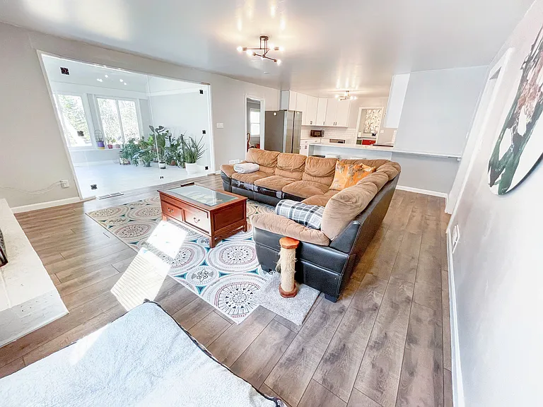 1300 Stillmeadow Rd SW — Photo 5