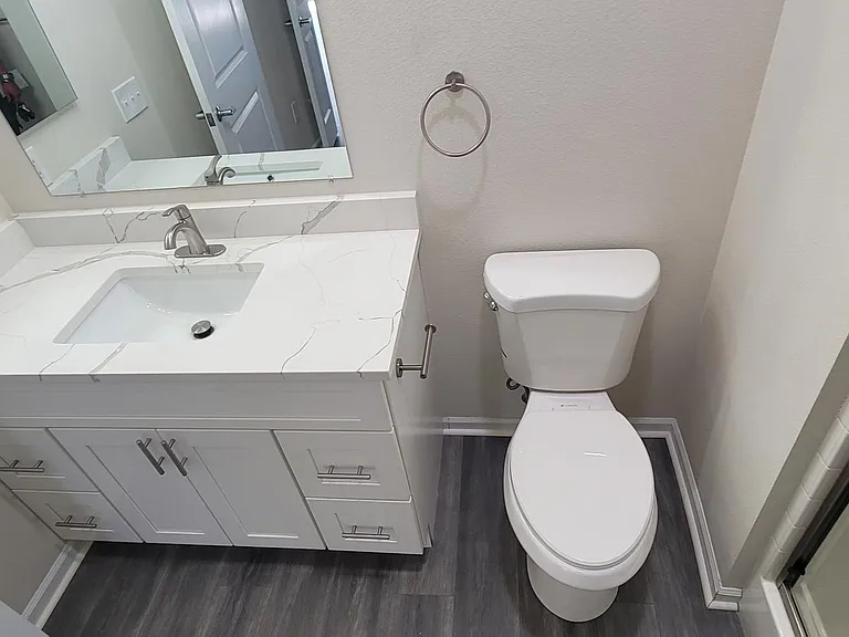 Main Place Apartments — Photo 16