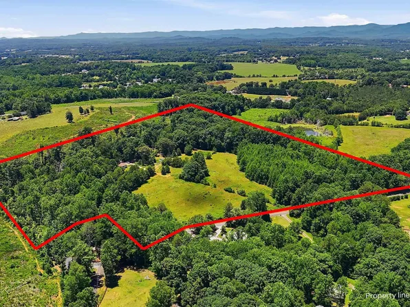 4453 Jug Factory Rd, Greer, SC 29651