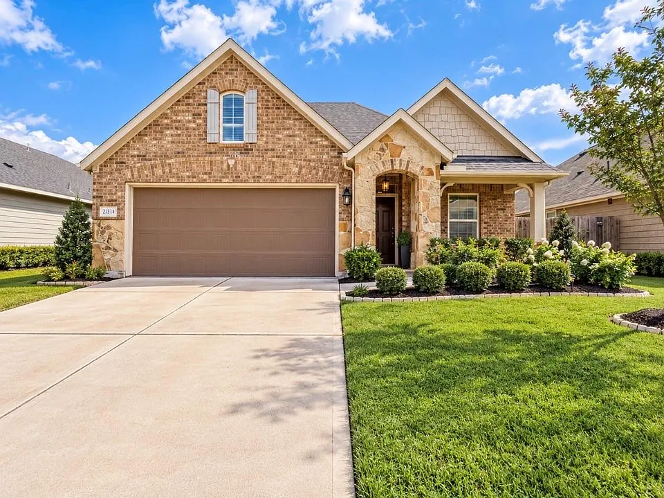 21514 Autumn Summit St
