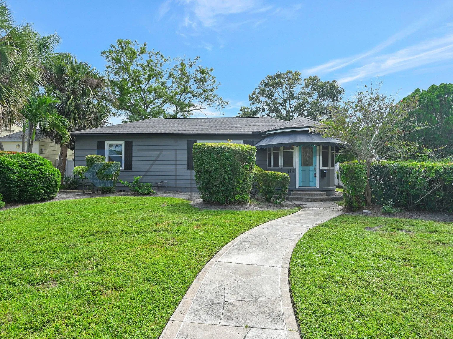 3 bed, 1.5 bath, 1259 sqft, $2,800 — Photo 1