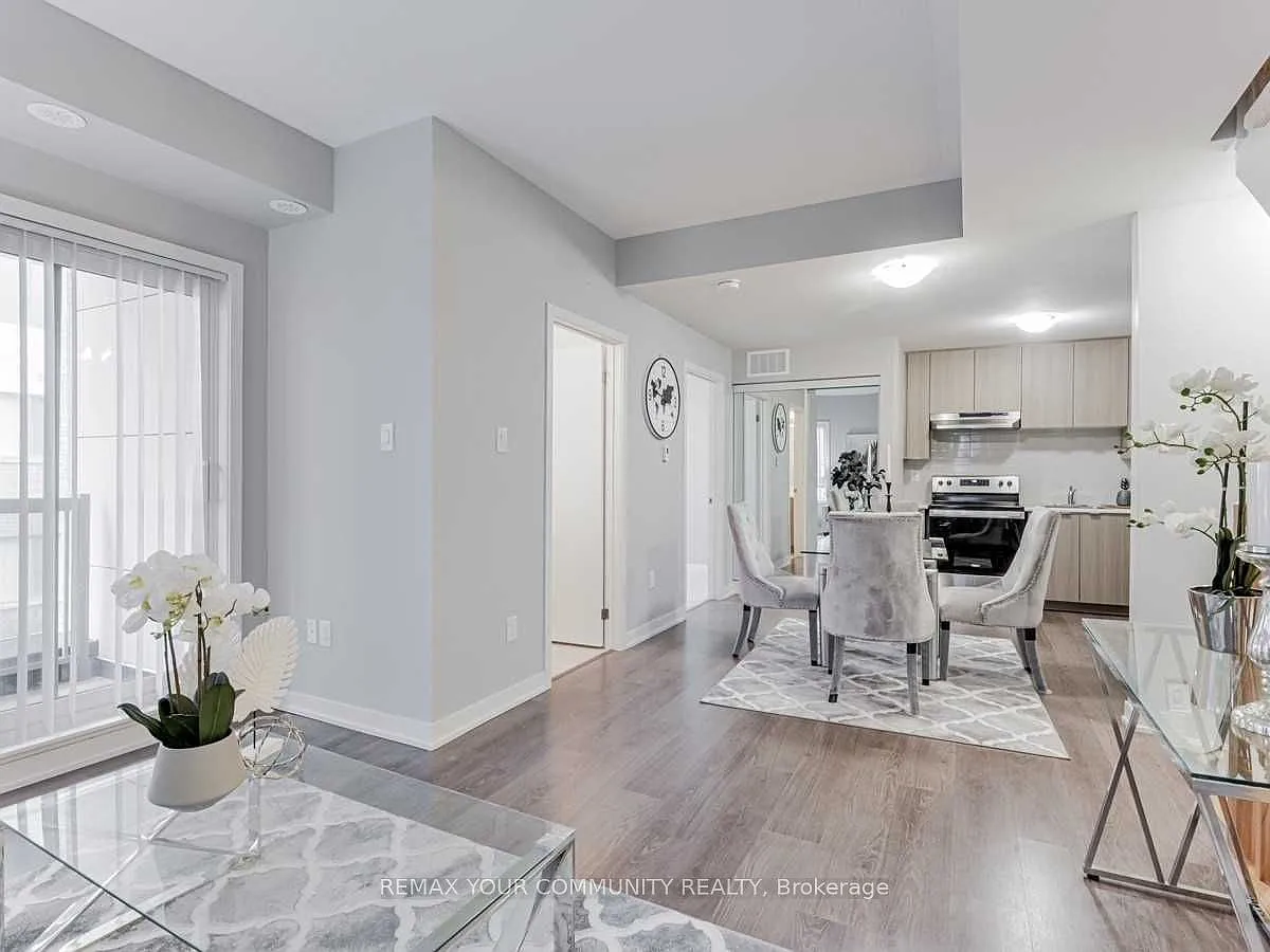 1 bed, $1,000 — Photo 2