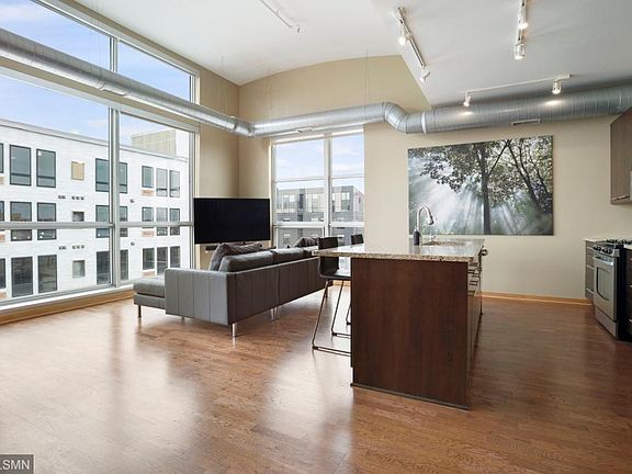 2nd image of 1211 Lagoon Ave Unit 507