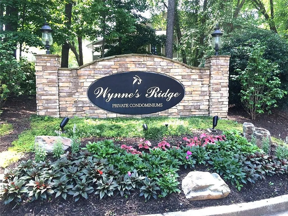 504 Wynnes Ridge Cir SE