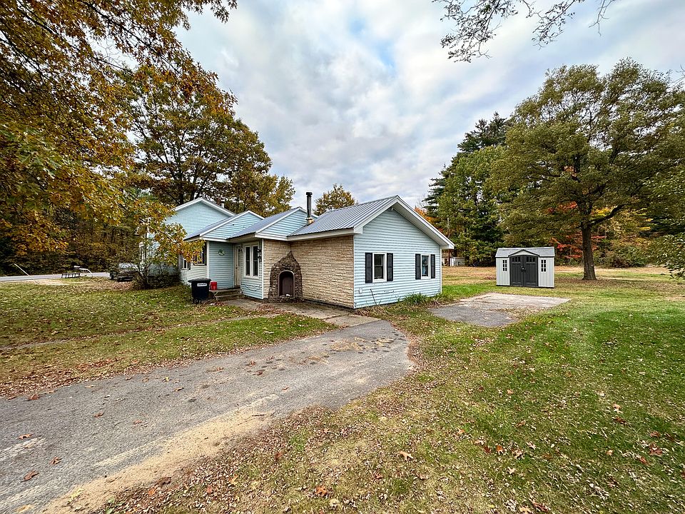 2nd image of 144 Rockwell Rd