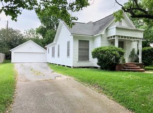 906 N Ashbel St, Baytown, TX 77520