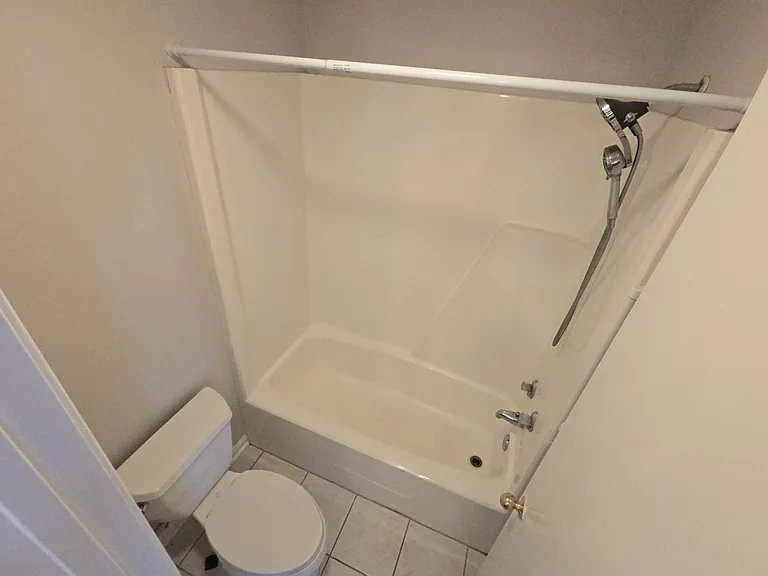 5360 Chatham Hall Dr — Photo 20