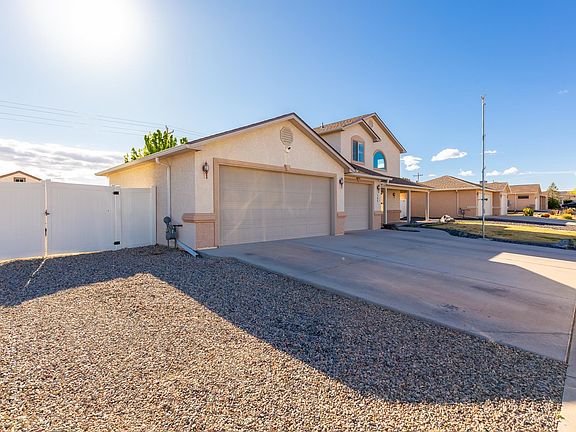 2nd image of 186 Sun Hawk Dr