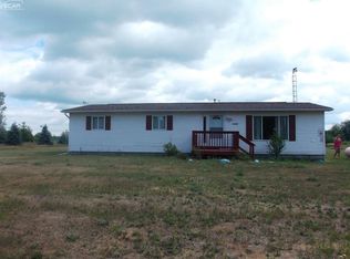 15909 Niblock Rd, Chesaning, MI 48616