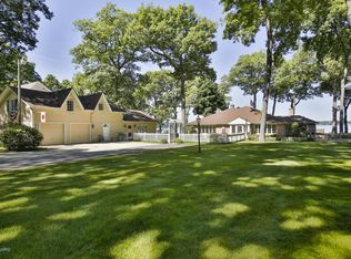 3198 Oakdale, Hickory Corners, MI 49060