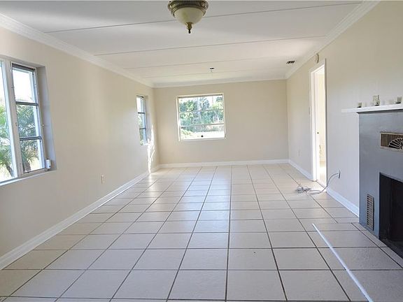 2nd image of 27390 Pullen Ave