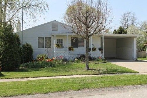 1st image of 4065 Northgate Dr NE