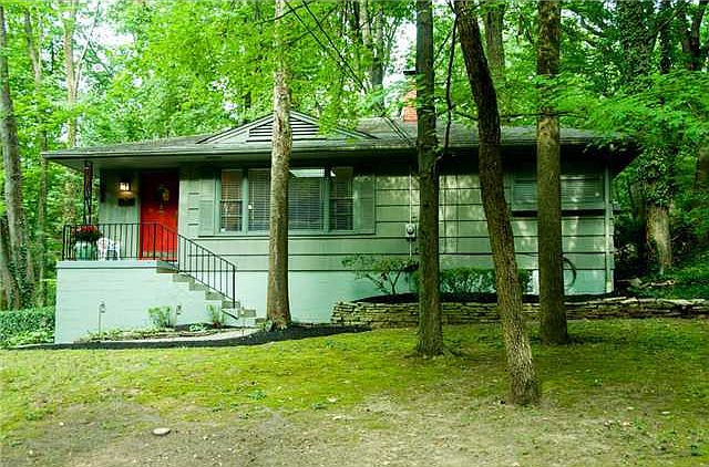 1st image of 542 Yaronia Dr N