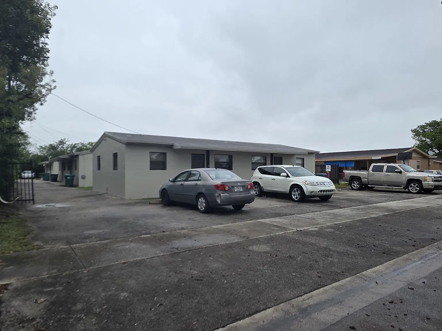 848 NW 10th St — Photo 1