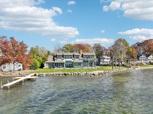 12410 Woodhull Lndg, Fenton, MI 48430