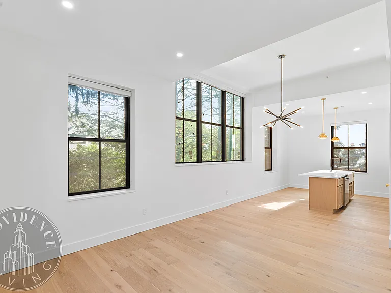 Blackstone Boulevard Residences — Photo 15