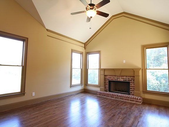 Great Room - Hardwoods!