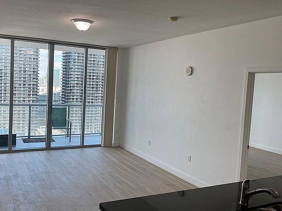 4th image of 1111 SW 1st Ave APT 3123N
