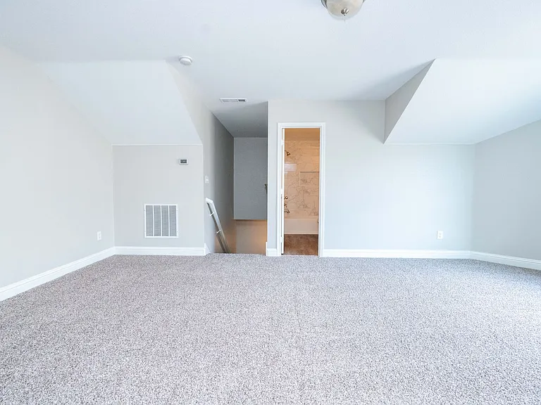 3105 Whispering Pine Blvd — Photo 13