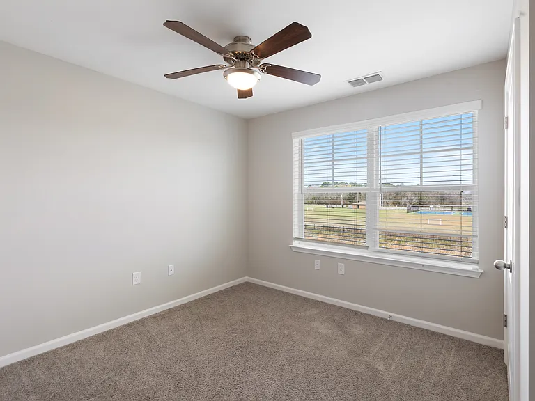 Gateway Pointe — Photo 19