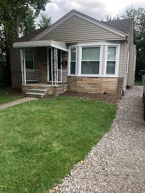 110 E Brockton Ave