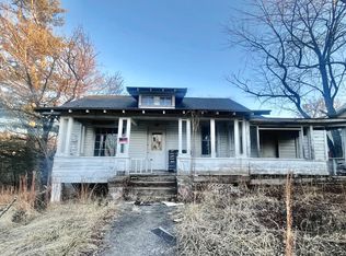 250 10th St NW, Pulaski, VA 24301