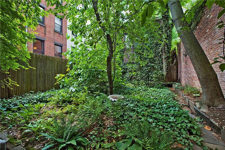 1st image of 1388 Lexington Ave APT 1W