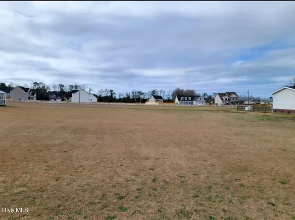 205 Magnolia Dr Drive, Stella, NC 28582