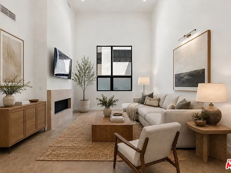 917 Hilldale Ave #1/2 — Photo 5