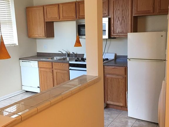 2nd image of 6319 N Bell Ave #3N