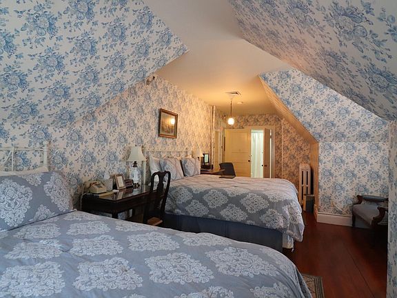 4th image of 92 Sewall Ave #12