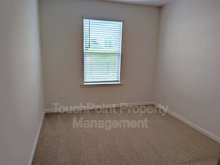 5131 Hyrule Dr — Photo 12