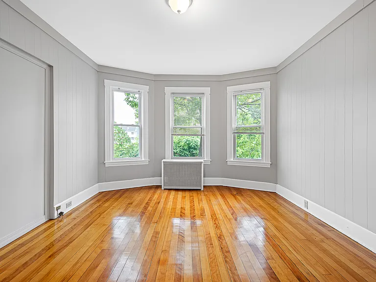 51 King Philip Rd #1 — Photo 8
