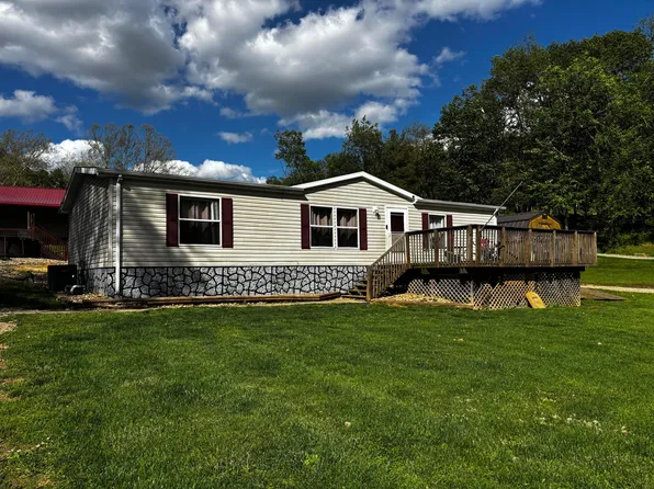 4230 Dragoo Rd, Nashport, OH 43830