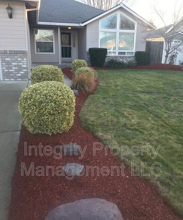 941 Parkdale Ave, Medford, OR 97501 Zillow