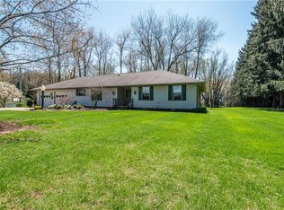2240 Maycrest St, Magnolia, OH 44643