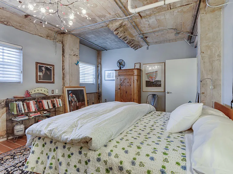1209 N Harvey Ave #102 — Photo 29