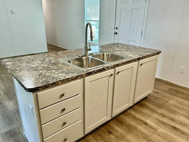 2109 N Hickory Cir W #2109 — Photo 5