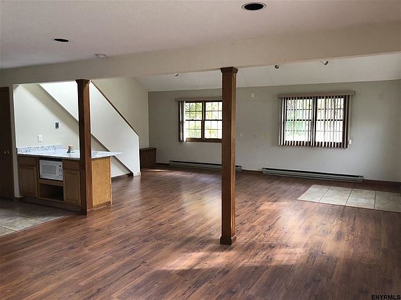 3rd image of 10 Maywood Ave
