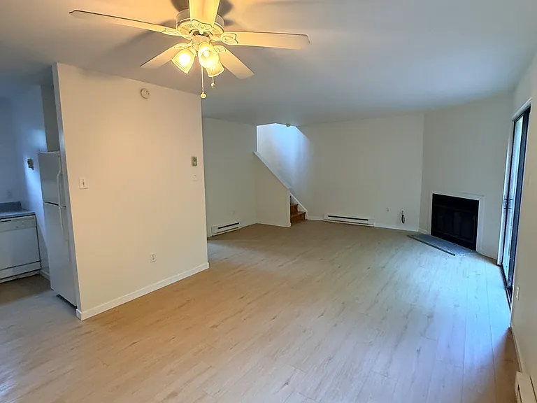 256 Bristol Way #PVT — Photo 5