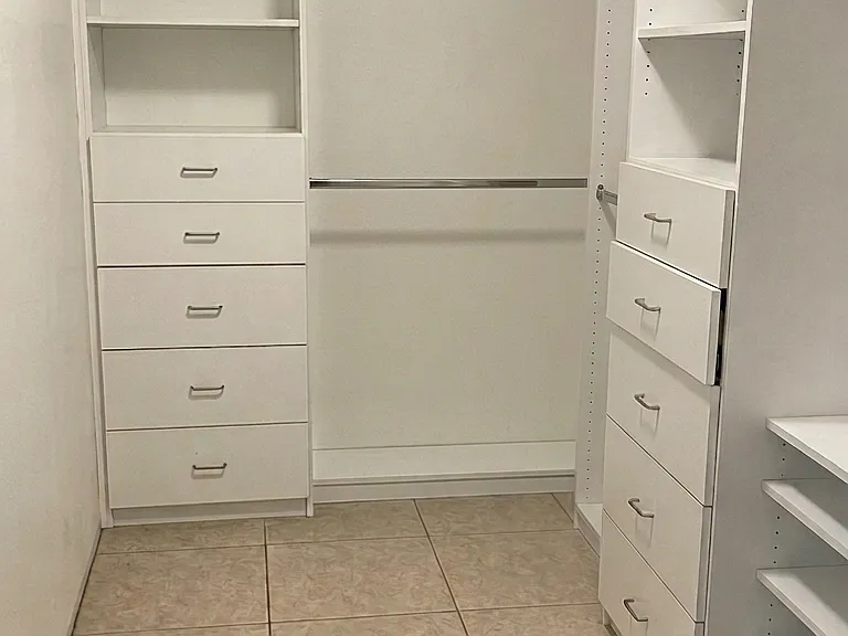 1420 Park Shore Cir #1 — Photo 24