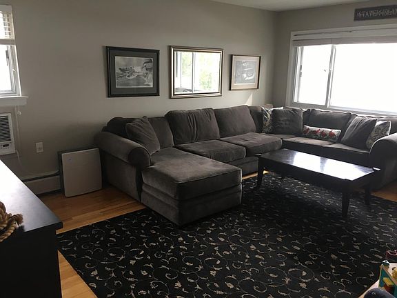 3rd image of 15 Huron Pl #2