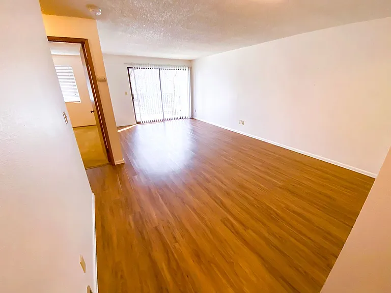 Twin Cedars Apartments — Photo 17