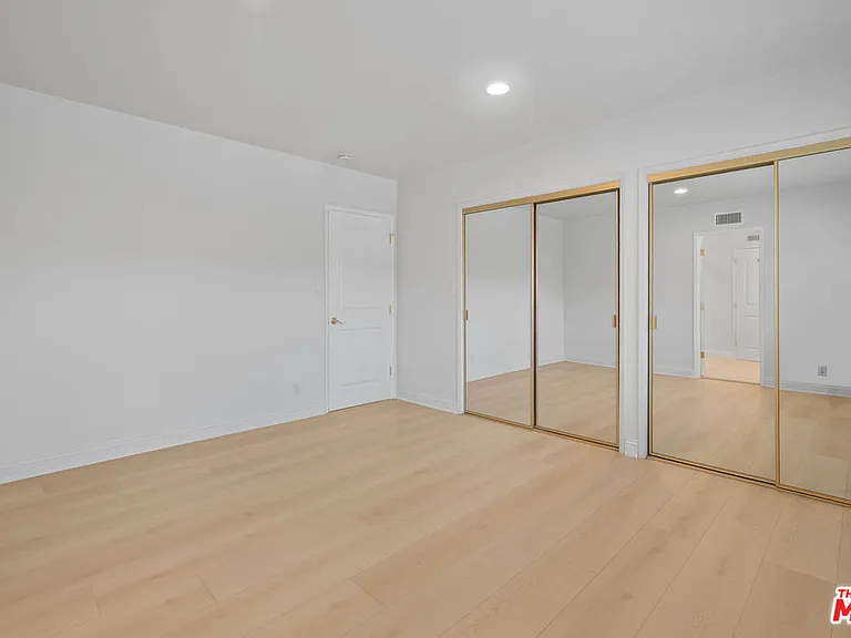 4159 Regal Oak Dr — Photo 31