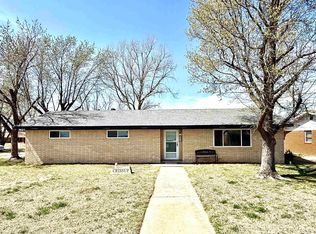 942 S Santa Fe St, Mooreland, OK 73852