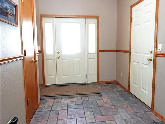 4th image of 26122 S Robin Dr