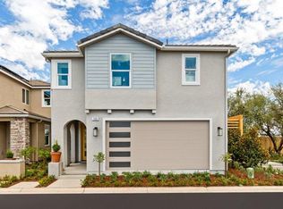 2017 N Rogers Ln, Clovis, CA 93619